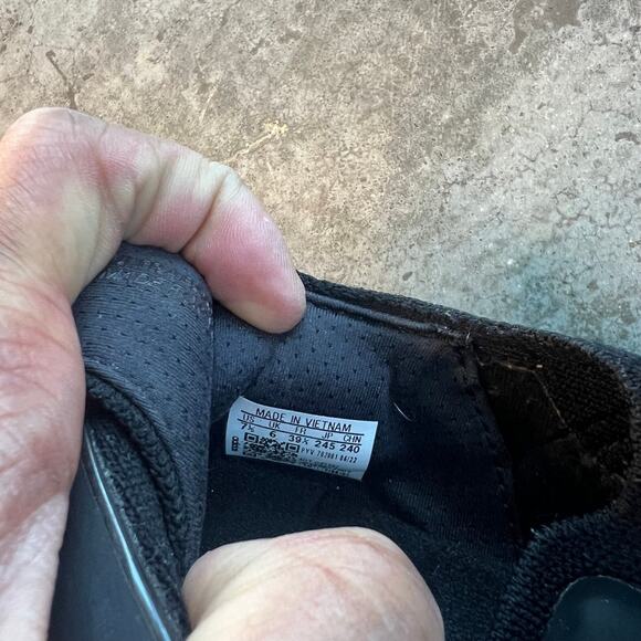 Adidas Ultraboost 22 Triple Black Running Shoes Women's 8.5 (Men's 7) GX5587 - Picture 10 of 10